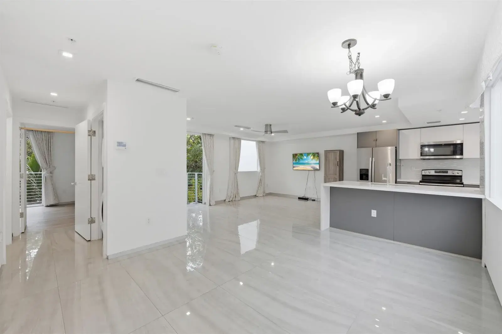 714 NE 14th Avenue # 102, Fort Lauderdale FL 33304