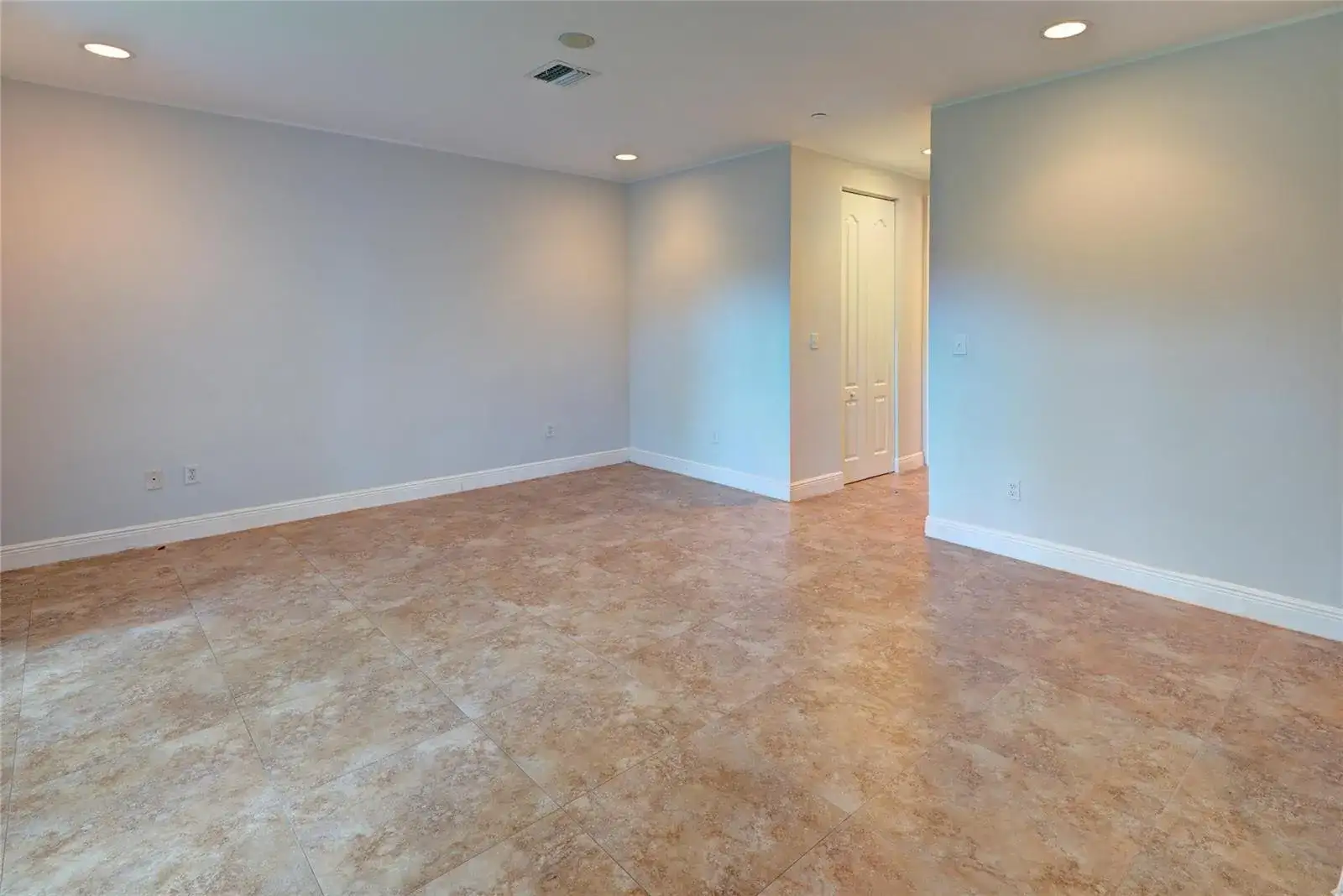 1508 SW 4th Avenue, Fort Lauderdale FL 33315 photo 3