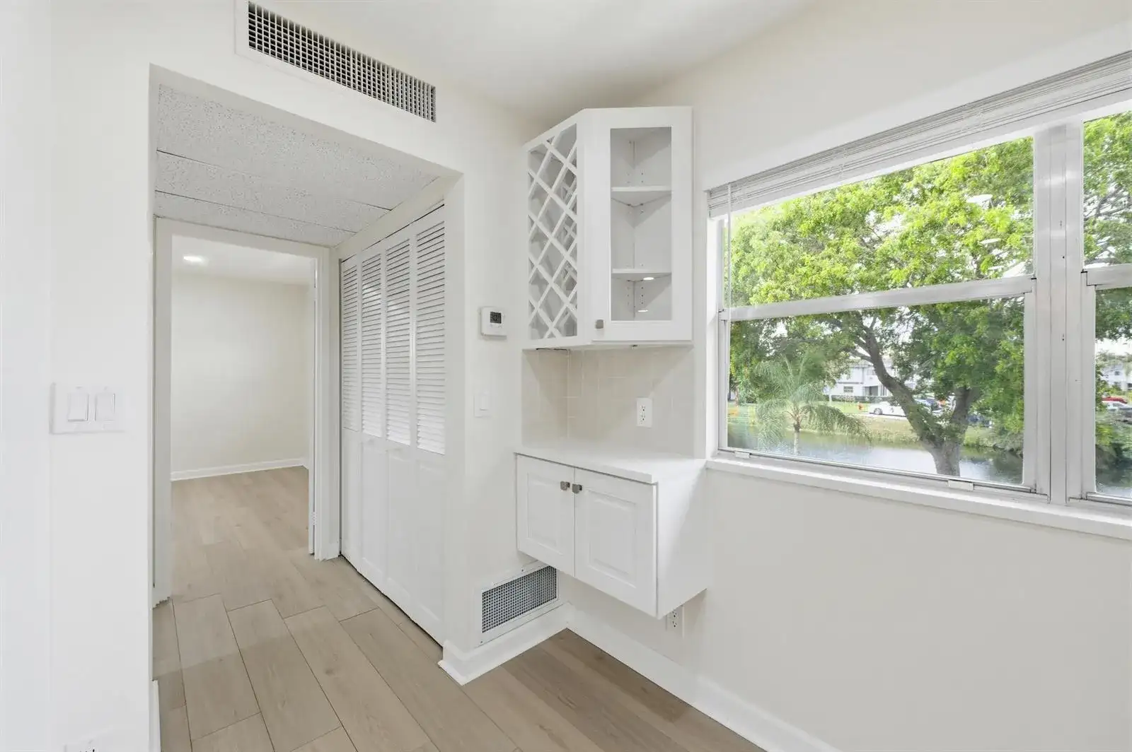 670 Monaco N, Delray Beach FL 33446 photo 3