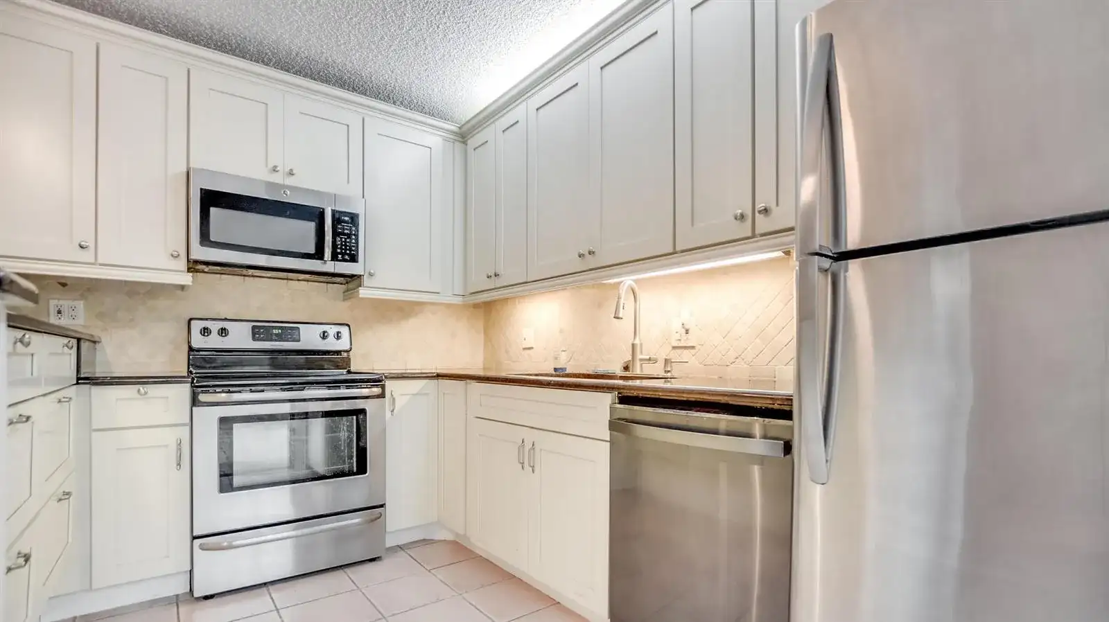 121 1st Lane, Palm Beach Gardens FL 33418 photo 4