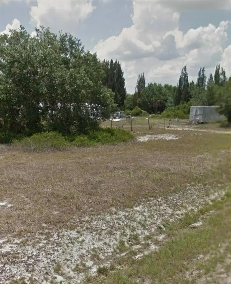 160 N Coral Street, Clewiston FL 33440 photo 3