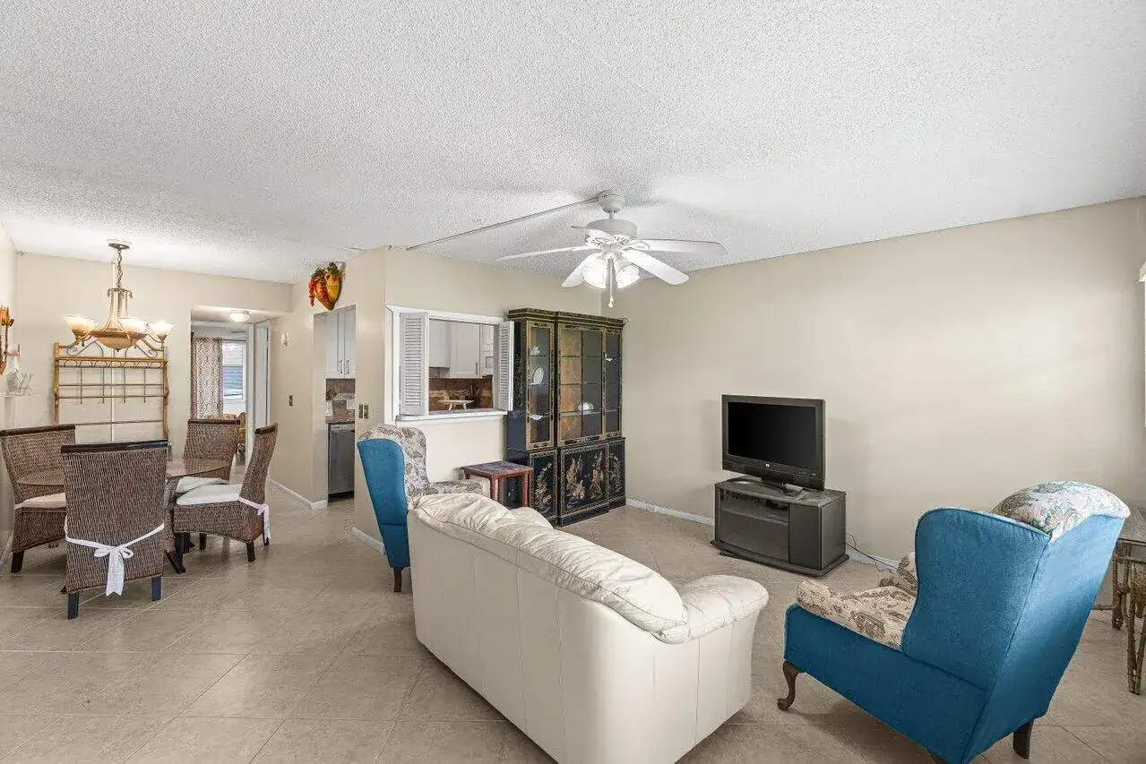 175 Suffolk E, Boca Raton FL 33434 photo 5