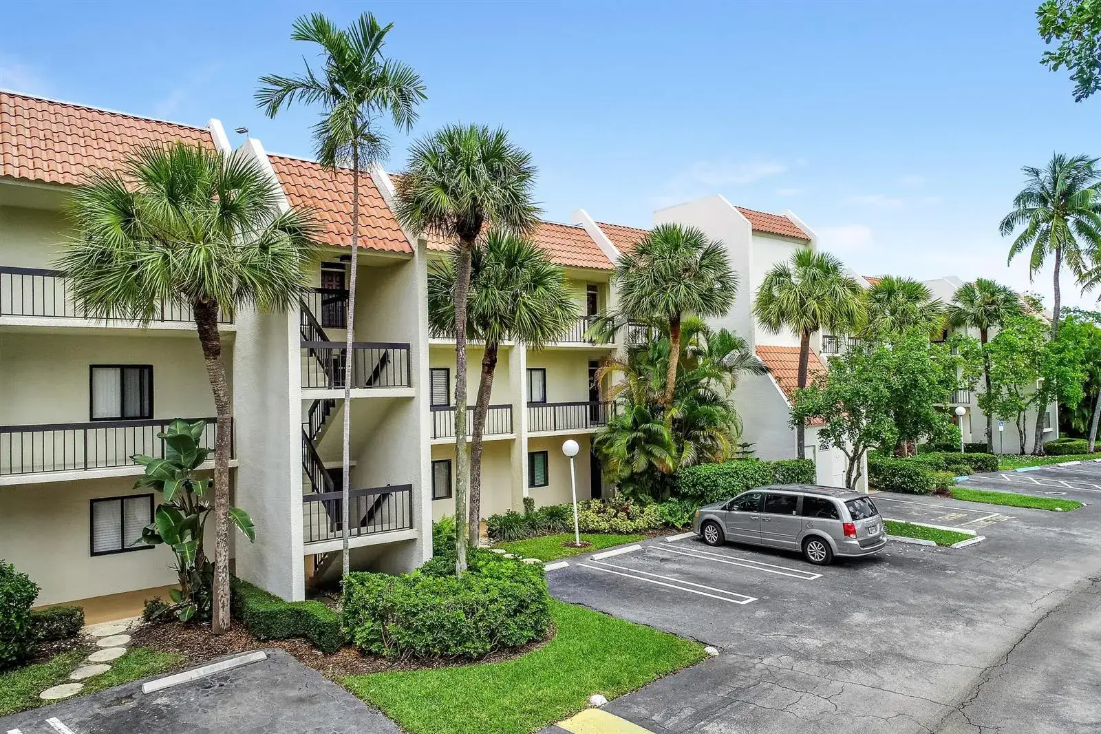 3000 Presidential Way # 401, West Palm Beach FL 33401