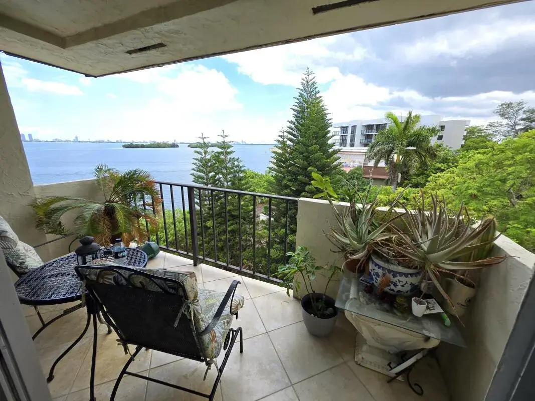 7795 NE Bayshore Court # 502, Miami FL 33138