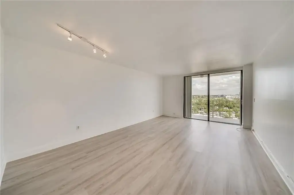 2350 NE 135th Street # 1212, North Miami FL 33181 photo 2