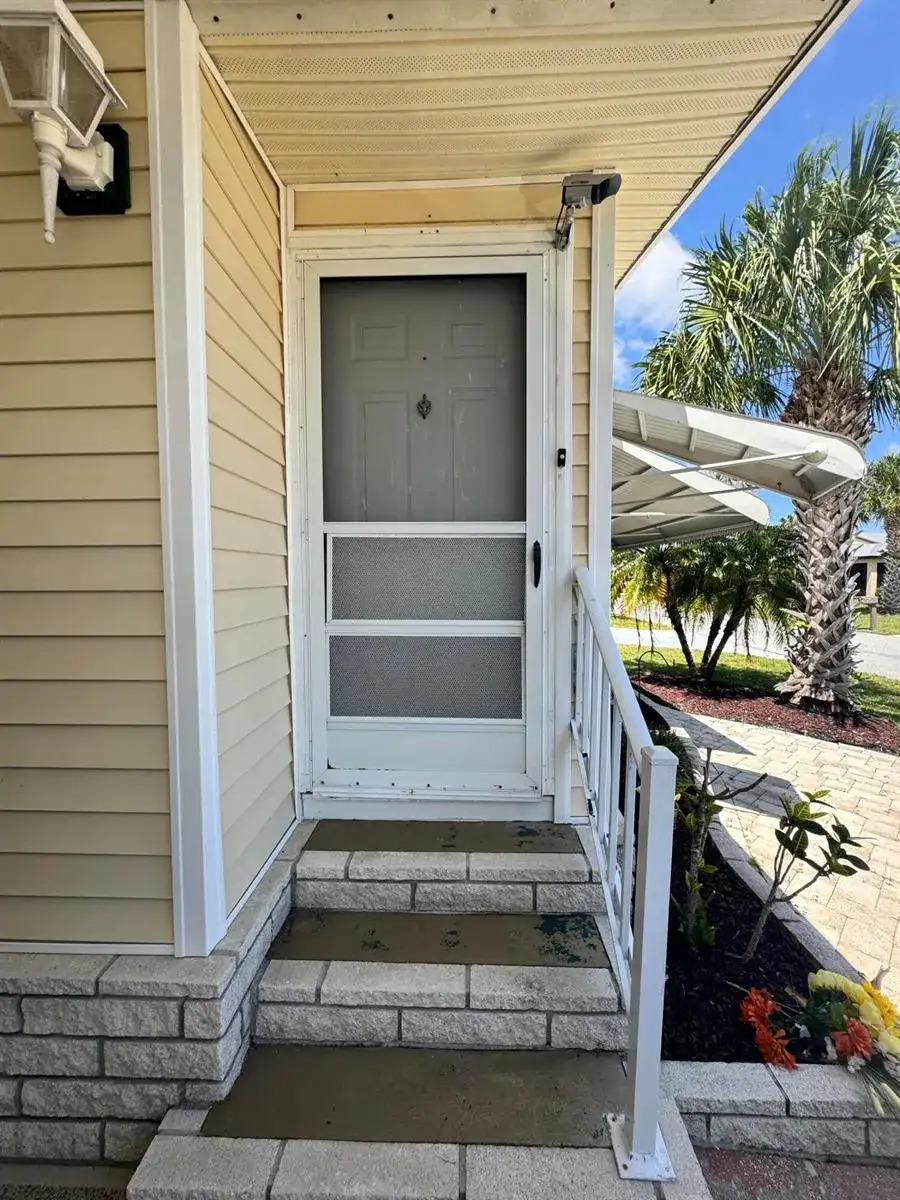 14041 Zorzal Avenue, Fort Pierce FL 34951 photo 5