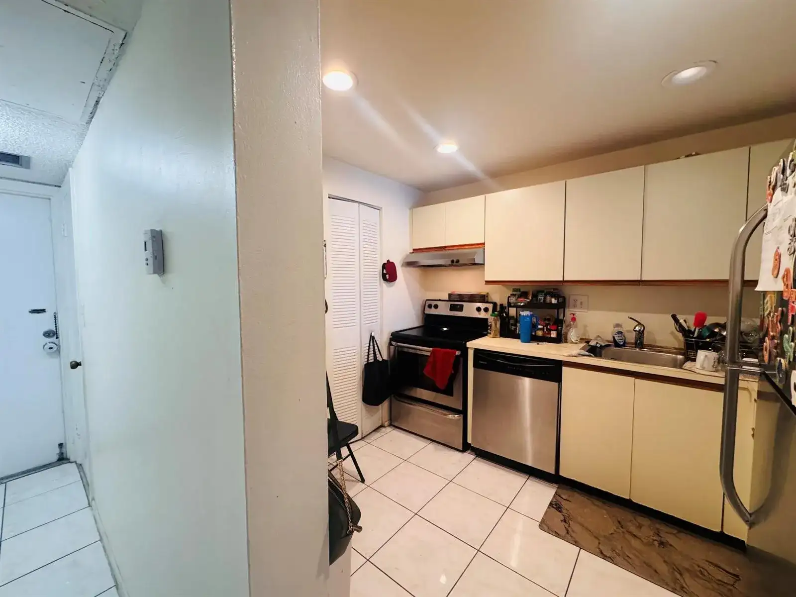 8025 S Colony Cir Circle # 203, Tamarac FL 33321 photo 2