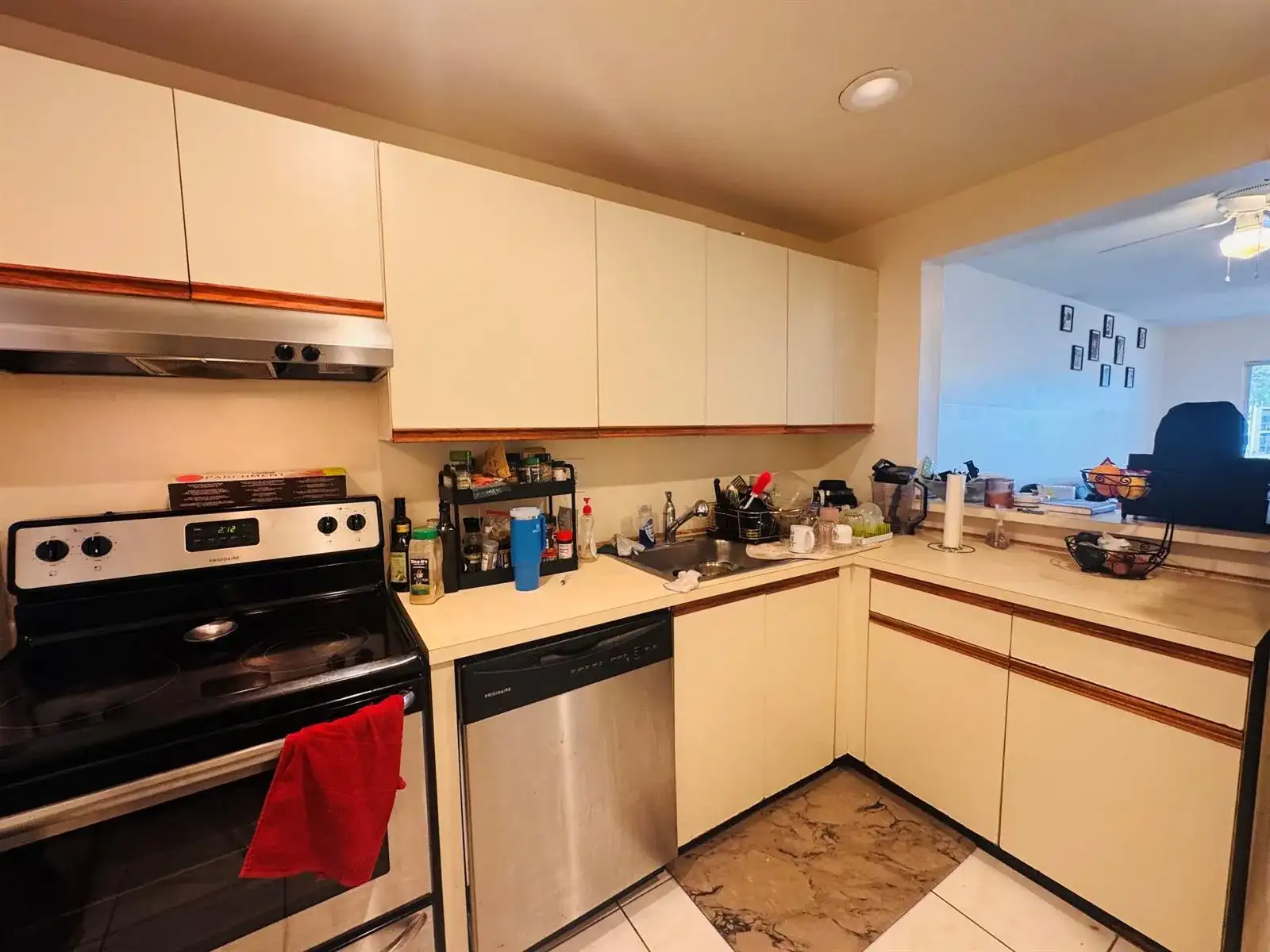 8025 S Colony Cir Circle # 203, Tamarac FL 33321 photo 3