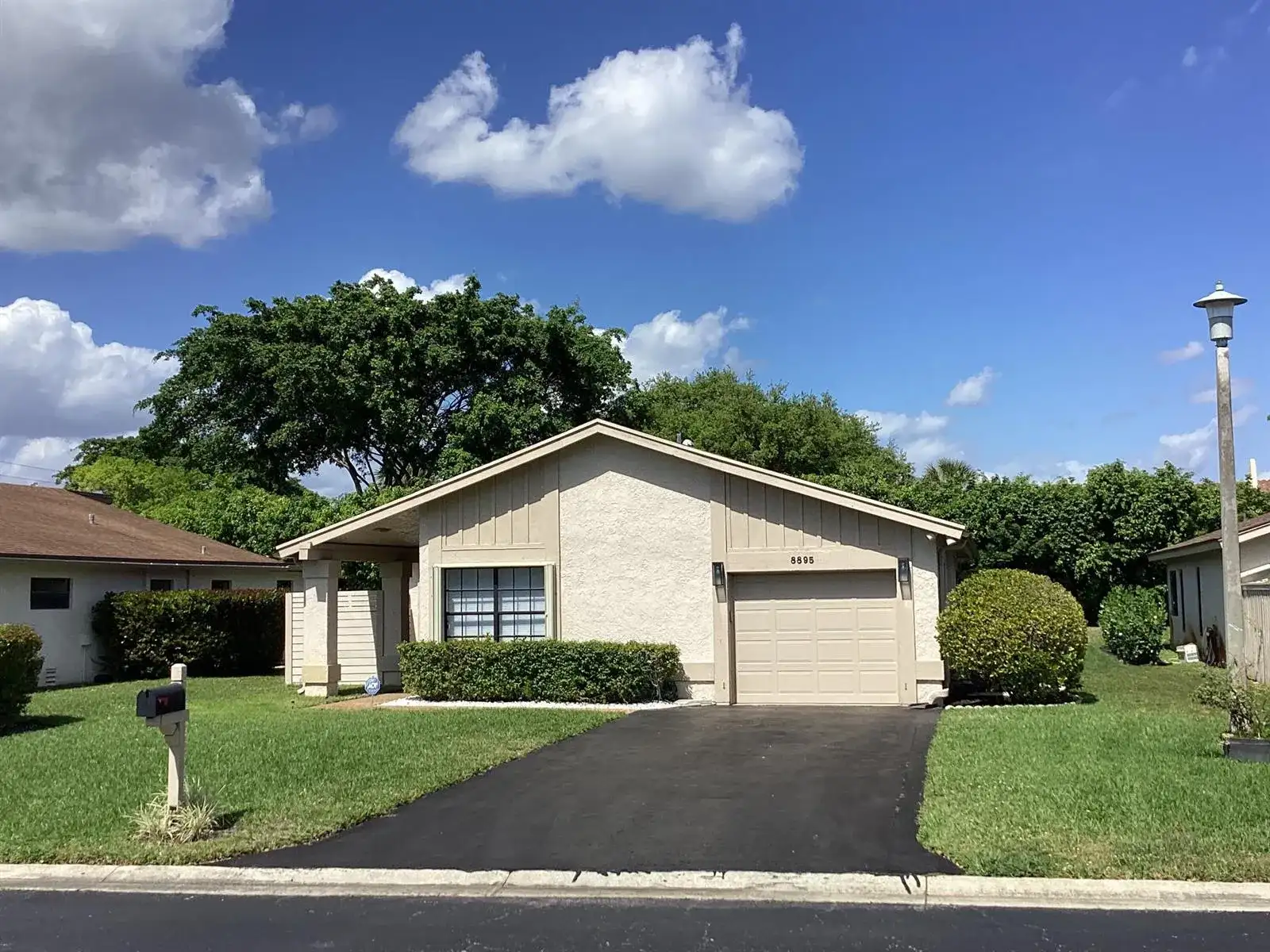 8895 Old Pine Road, Boca Raton FL 33433 photo 2