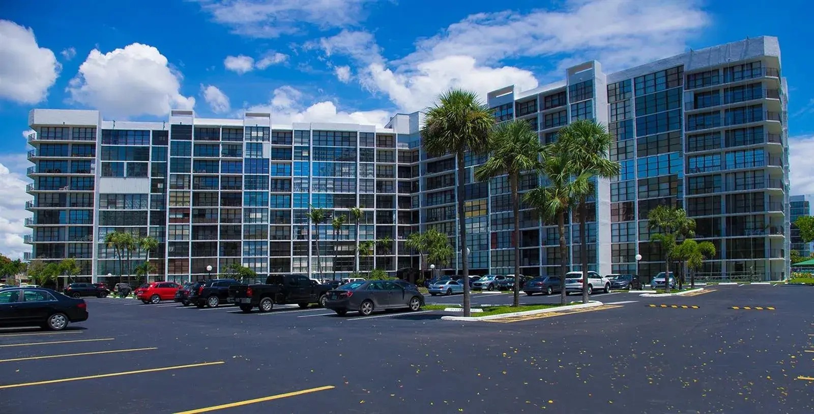 800 Parkview Drive # 411, Hallandale Beach FL 33009