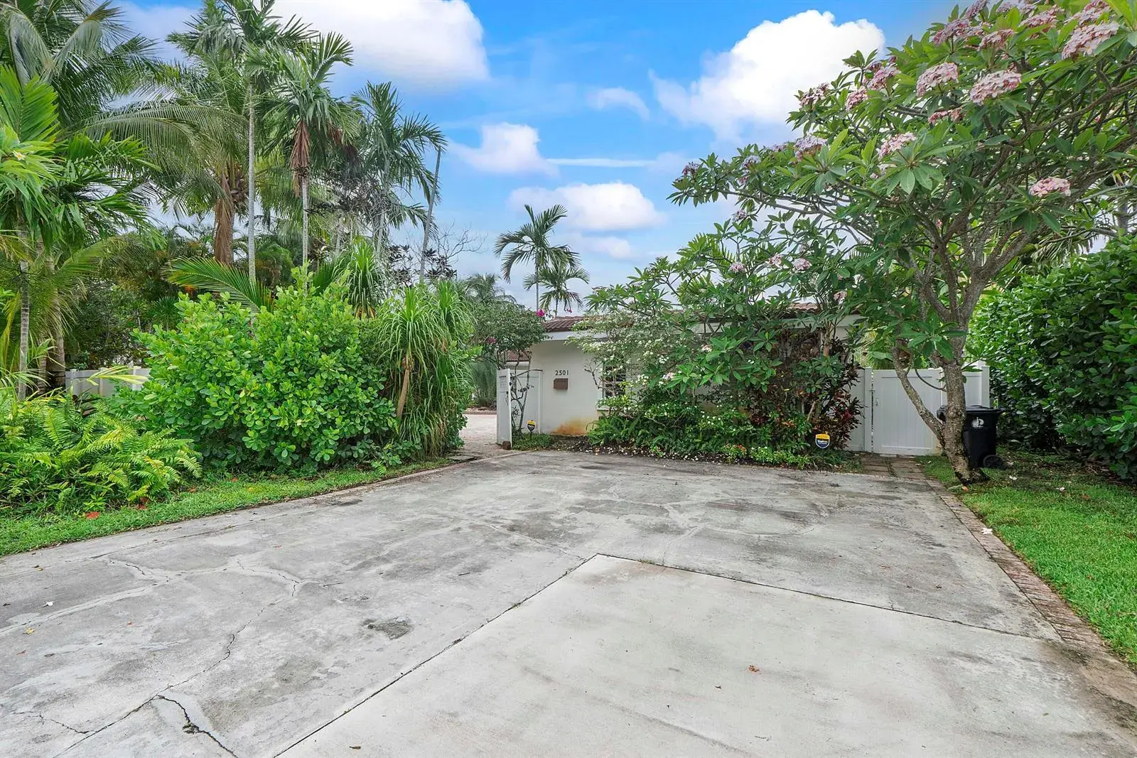 2501 NE 26th Terrace, Fort Lauderdale FL 33305