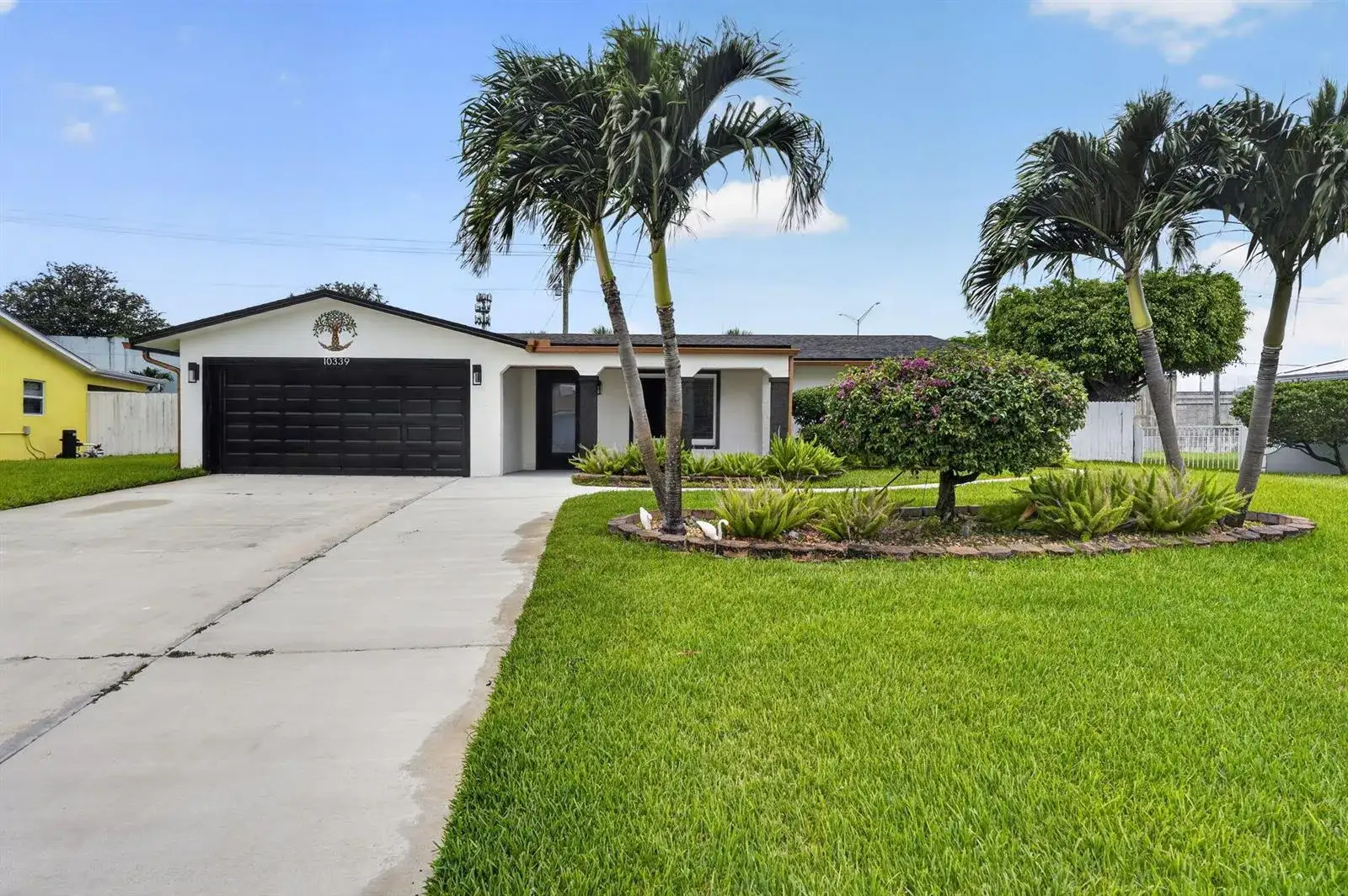 10339 Daphne Avenue, Palm Beach Gardens FL 33410