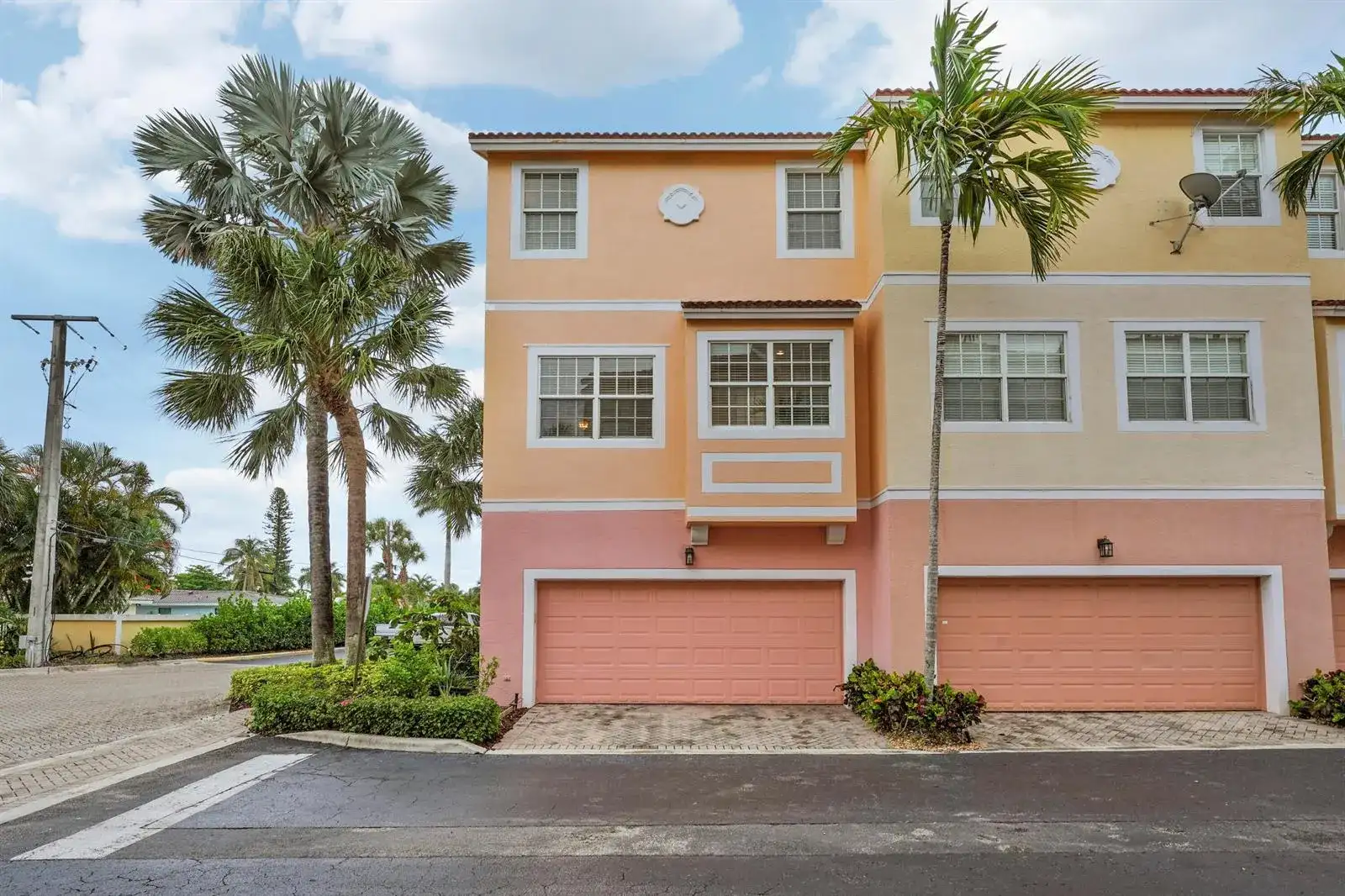 115 Harbors Way, Boynton Beach FL 33435 photo 3