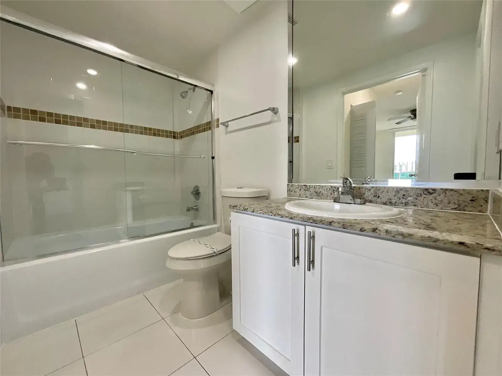 16900 N Bay Road # 407, Sunny Isles Beach FL 33160 photo 3