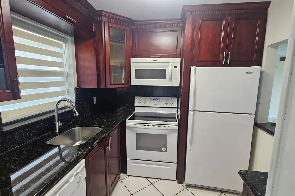 9911 Sandalfoot Boulevard # 116, Boca Raton FL 33428