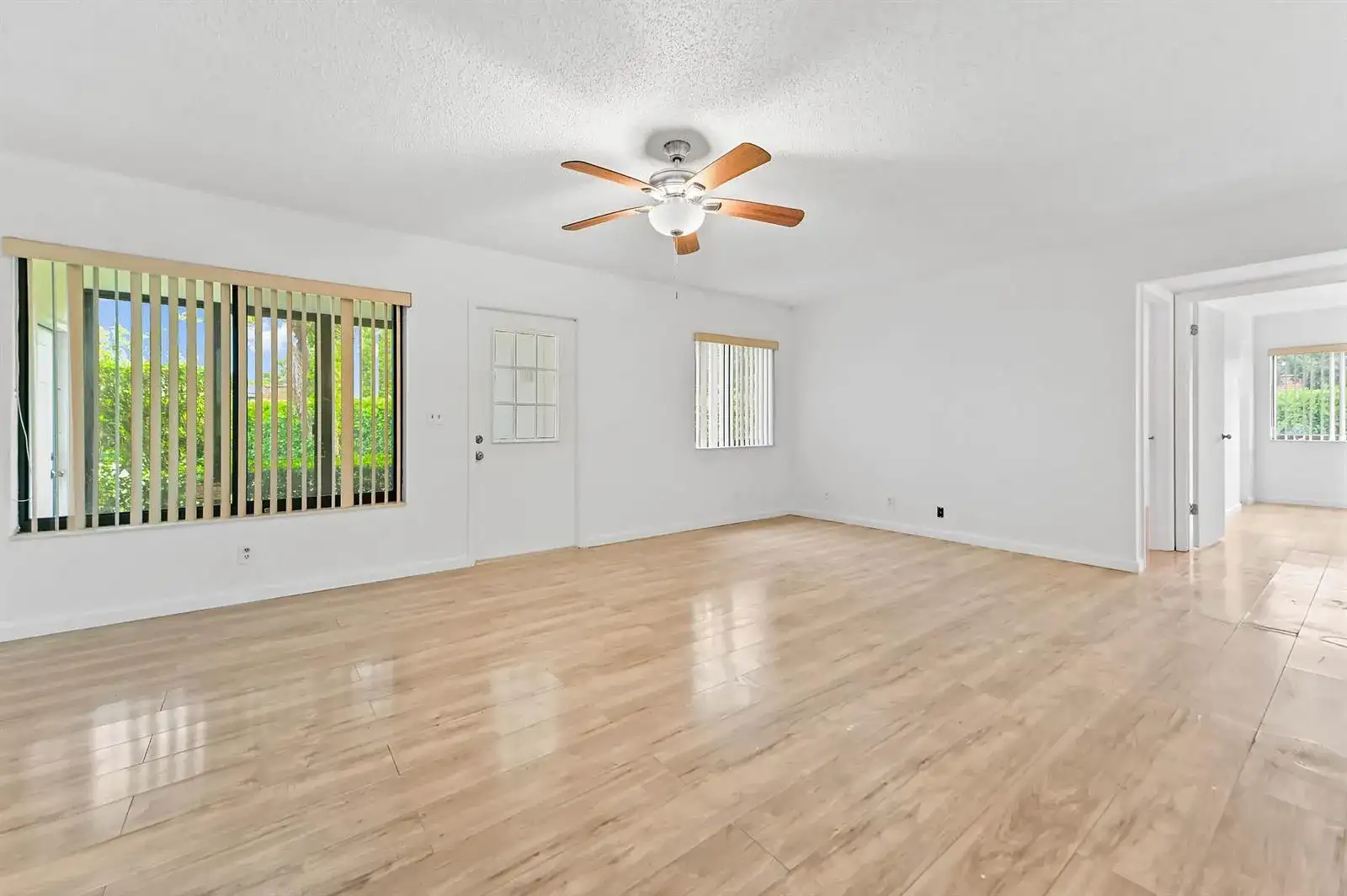 319 Knotty Pine Circle # 1, FL 33463 photo 5