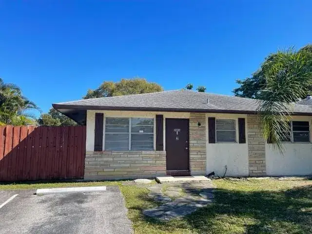 3004 NW 4th Terrace # 141, Pompano Beach FL 33064