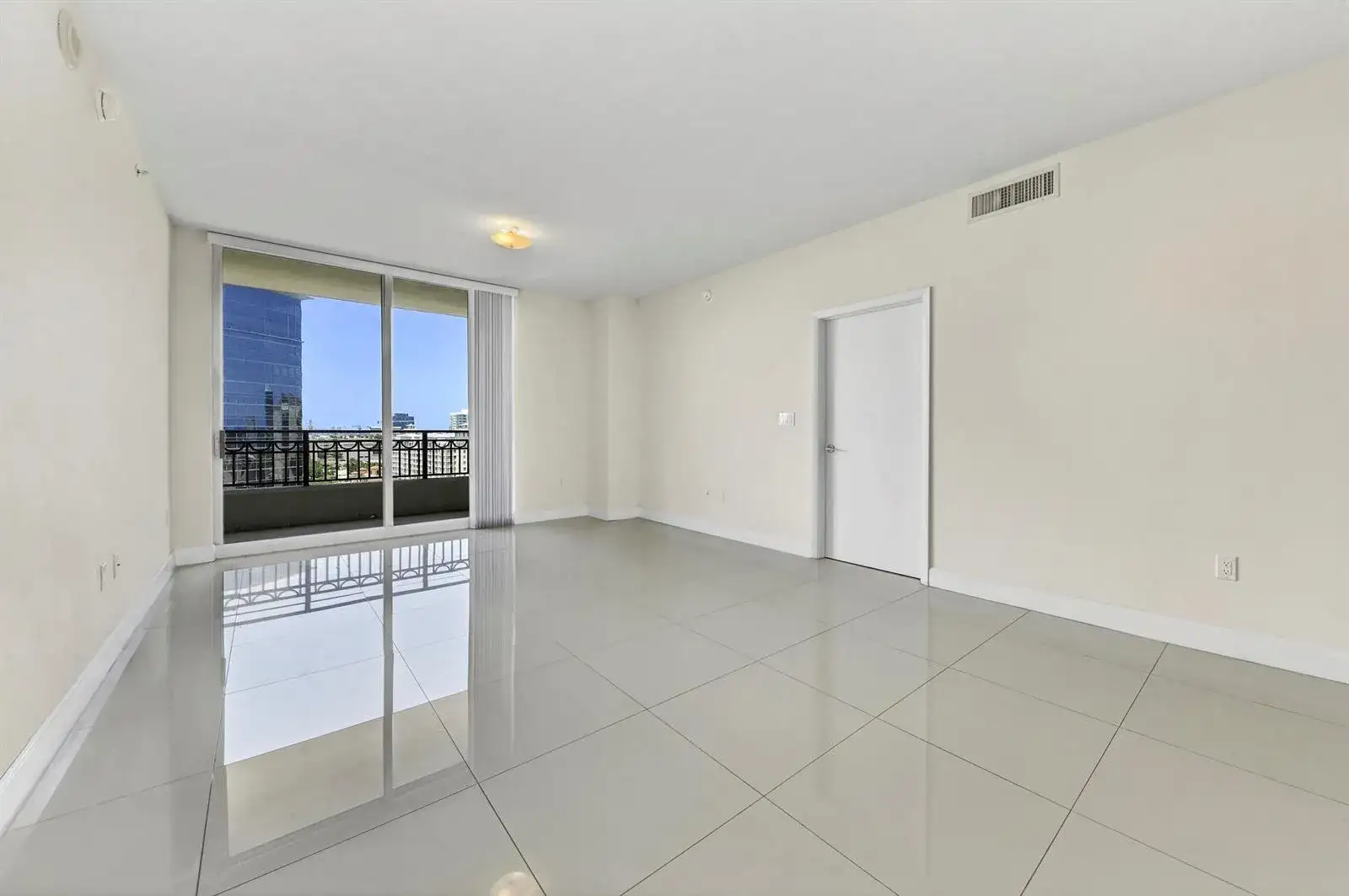 550 Okeechobee Boulevard # 1404, West Palm Beach FL 33401 photo 4