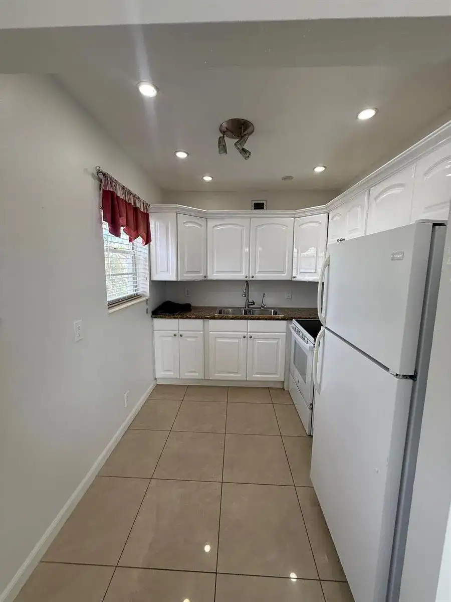 184 Easthampton H, West Palm Beach FL 33417 photo 5
