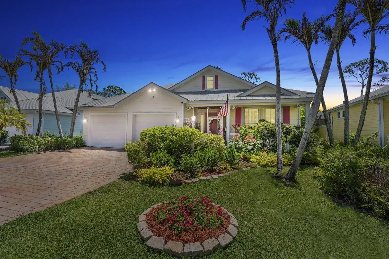 512 NE Canoe Park Circle, Port St. Lucie FL 34983