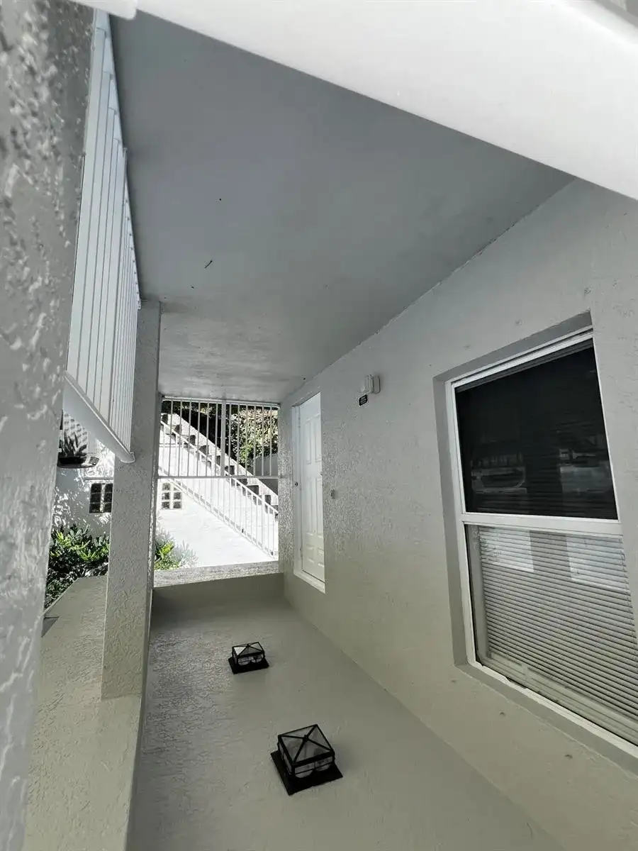 8444 SE Date Street, Hobe Sound FL 33455 photo 2