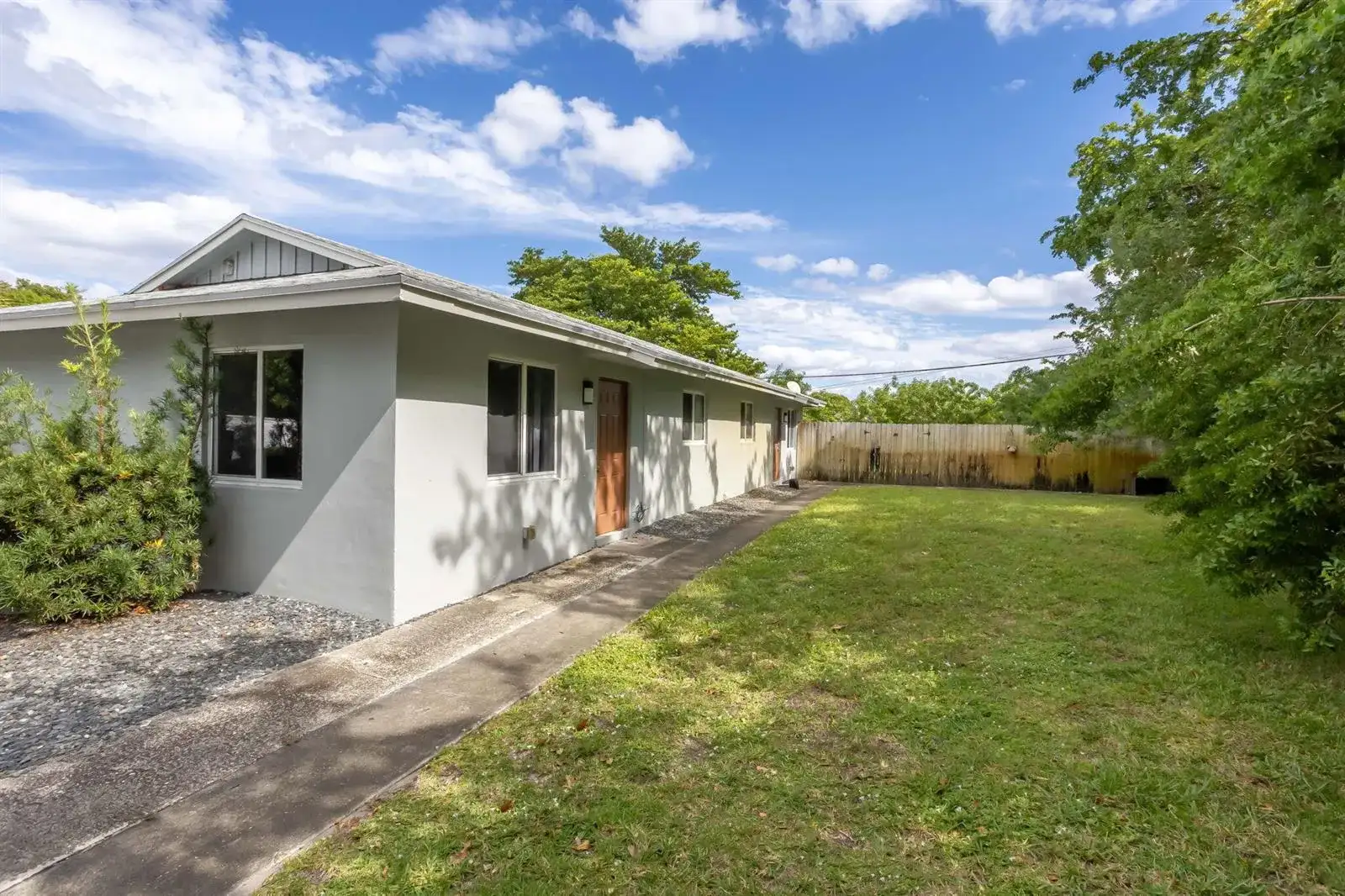 2227 NE 3rd Avenue # 2, Delray Beach FL 33444 photo 2
