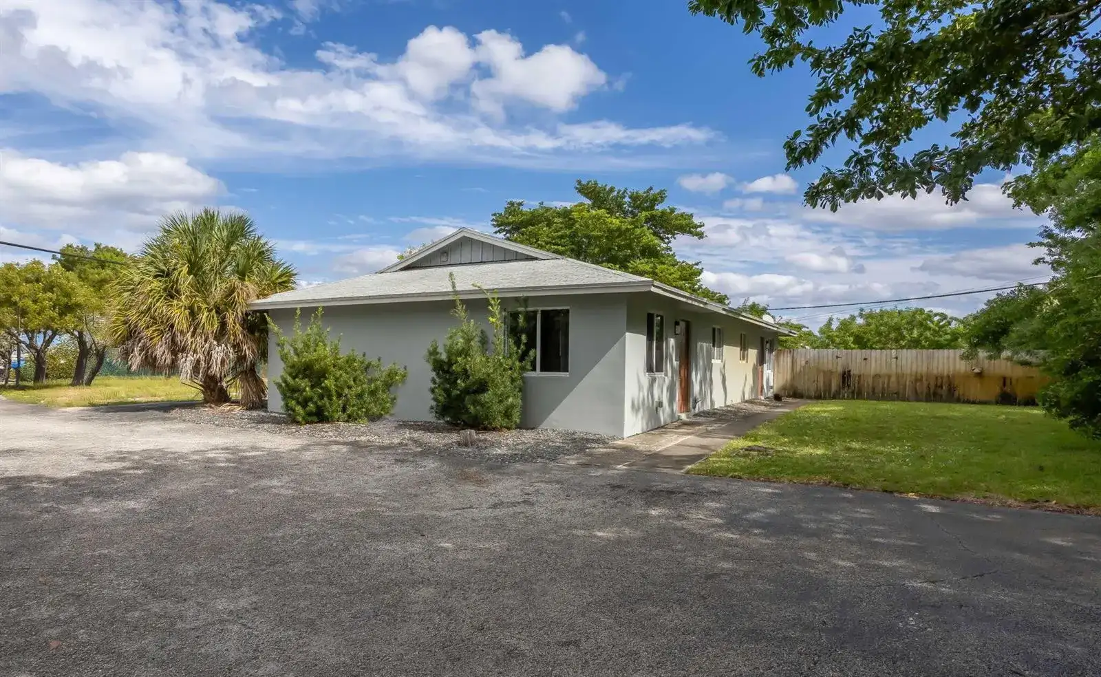 2227 NE 3rd Avenue # 2, Delray Beach FL 33444 photo 3