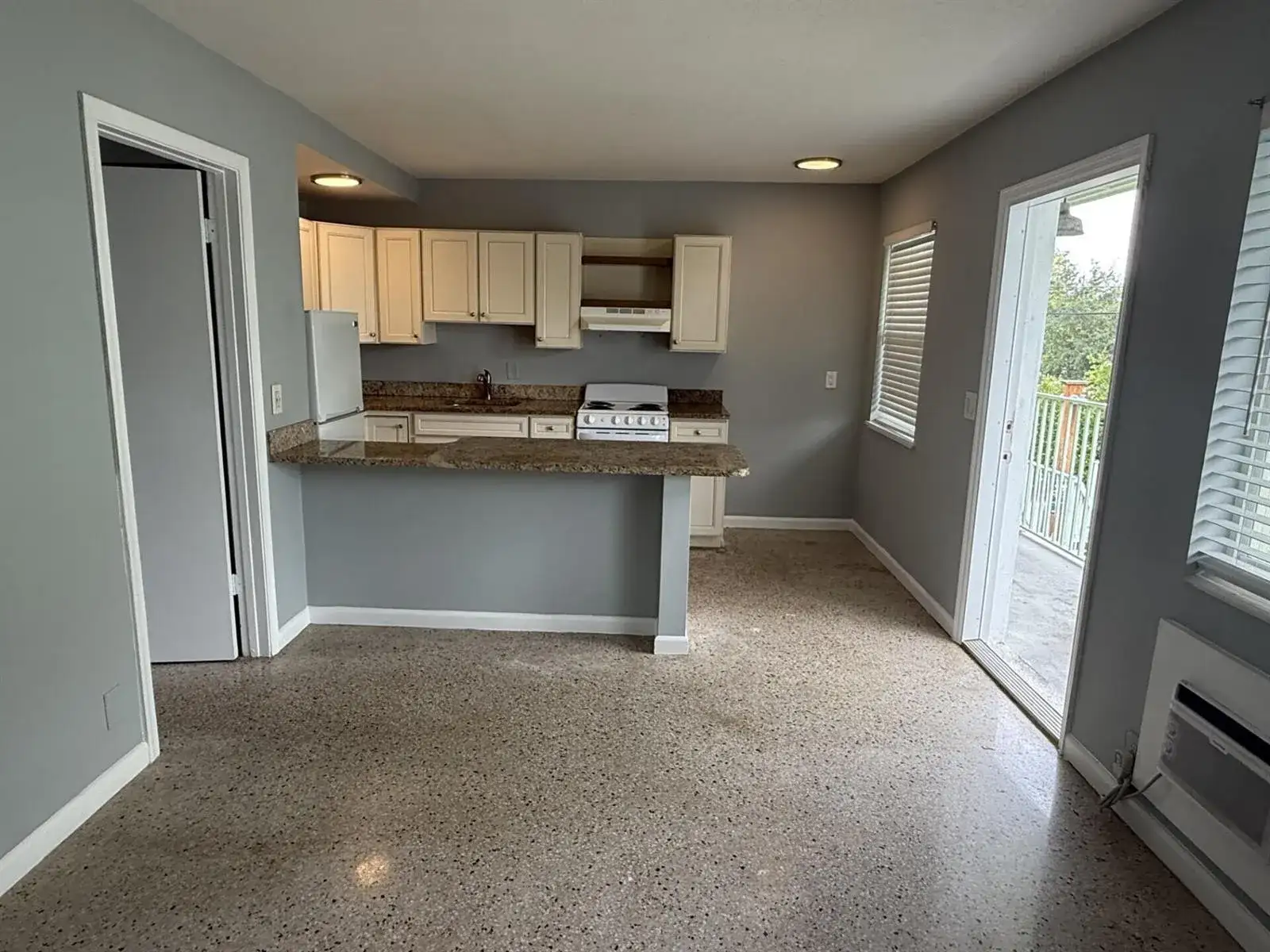 1118 N H Street # 15, FL 33460 photo 2