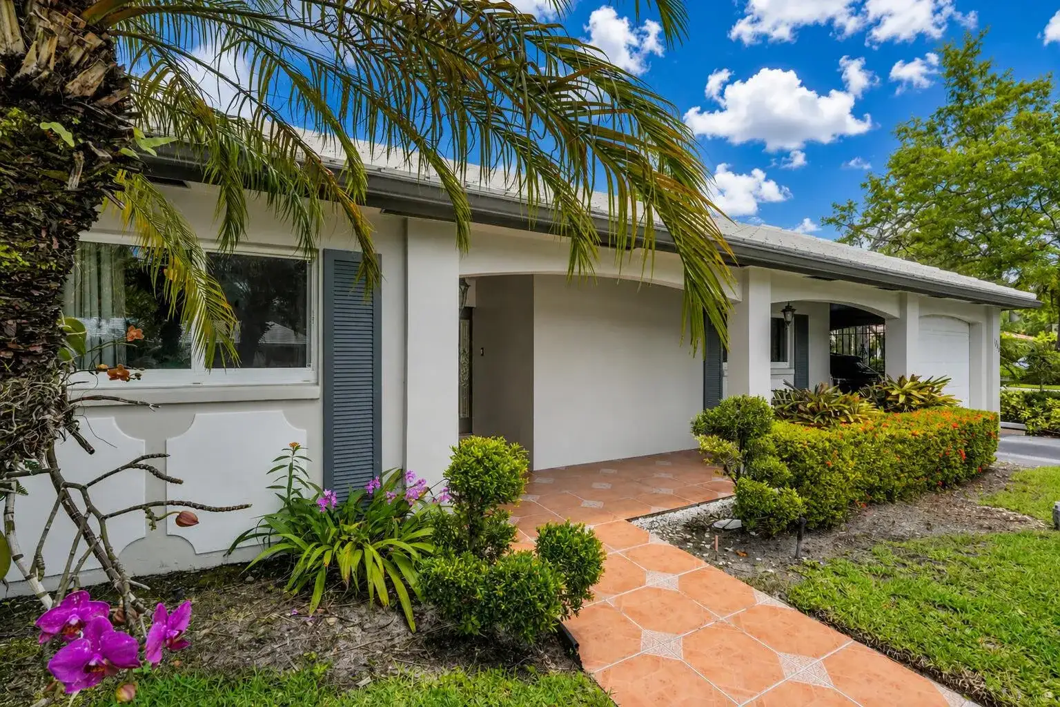 1019 E Cypress Drive, Pompano Beach FL 33069 photo 4