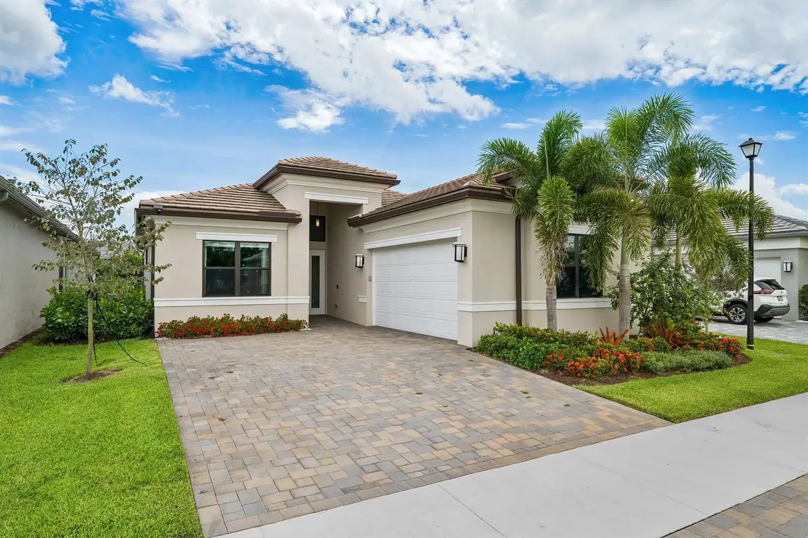 9812 Spruce Woods Drive, Boynton Beach FL 33473 photo 2