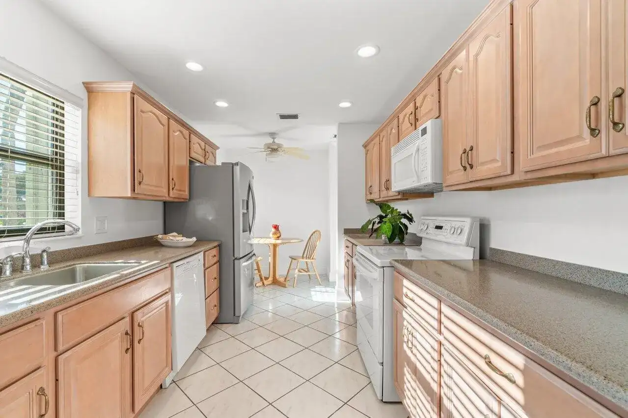 5605 Forest Oaks Terrace, Delray Beach FL 33484 photo 4