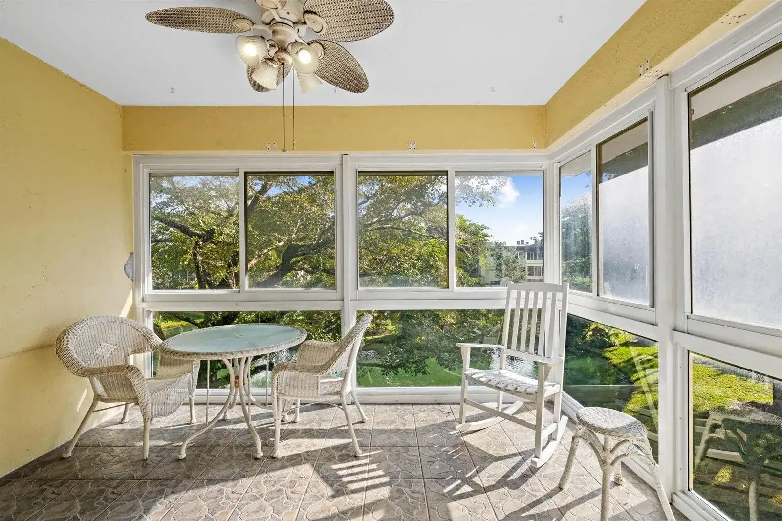 5151 W Oakland Park Boulevard # 309, Lauderdale Lakes FL 33313 photo 3