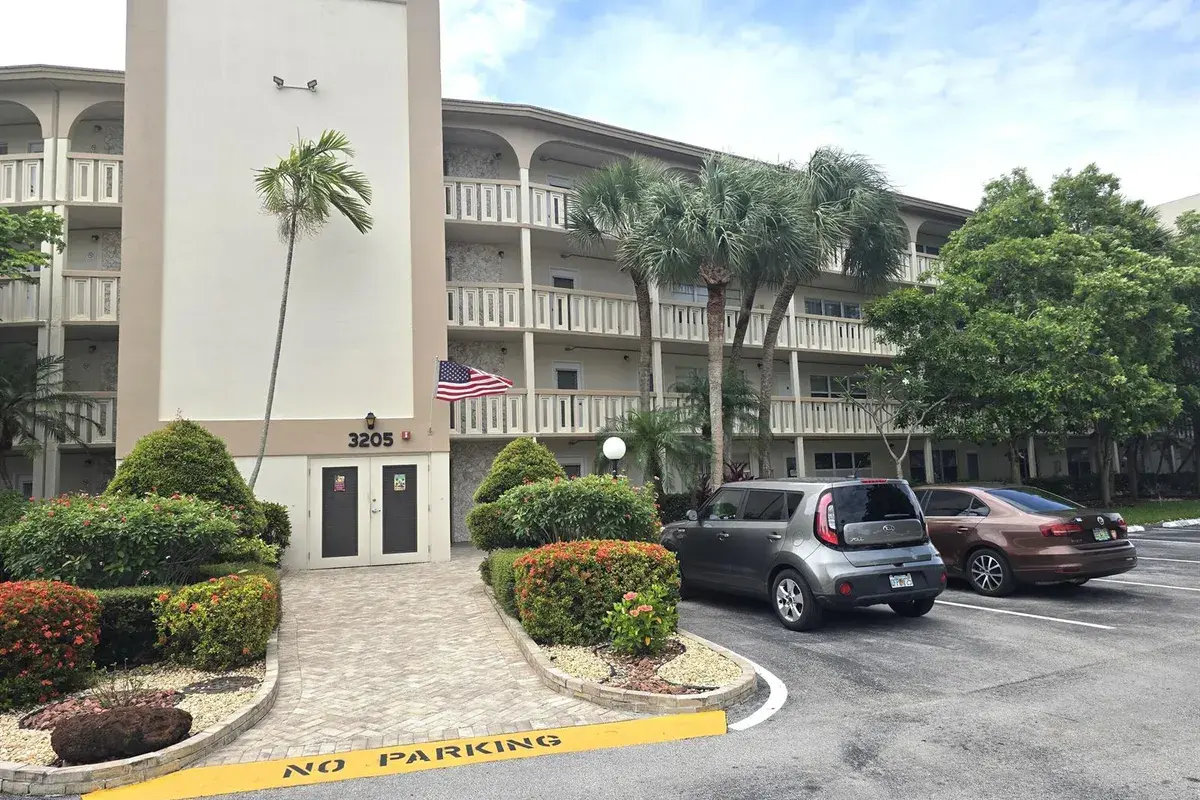 3205 Portofino Point # K1, Coconut Creek FL 33066