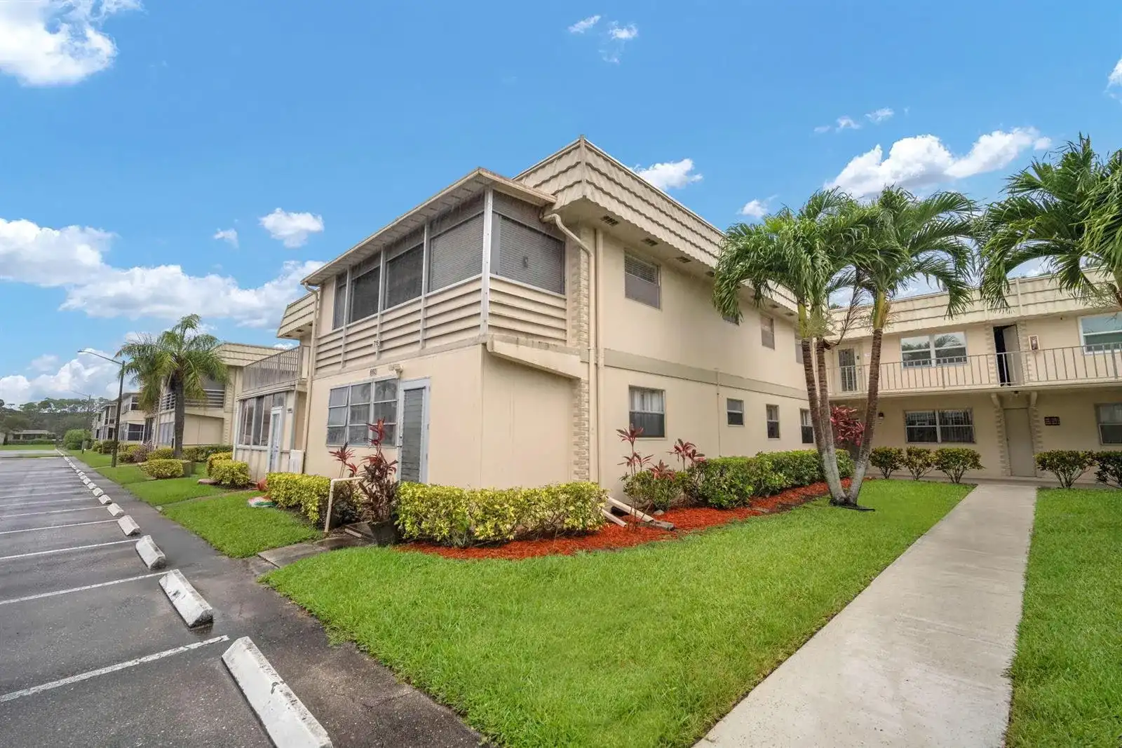 716 Saxony Place # O, Delray Beach FL 33446