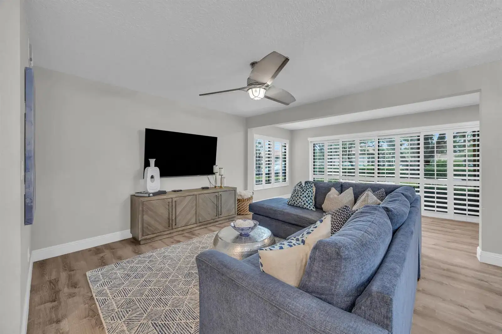 1105 Duncan Circle # 104, Palm Beach Gardens FL 33418 photo 5