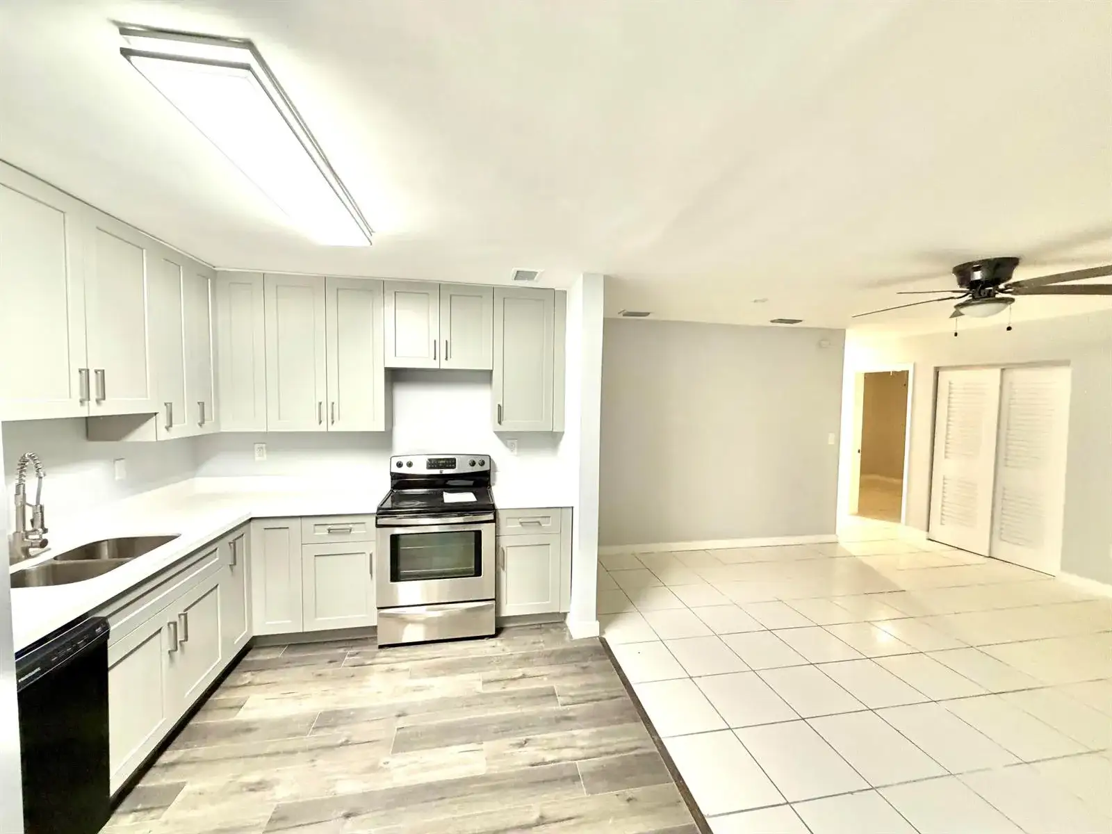 2941 NW 195th Street, Miami Gardens FL 33056 photo 3