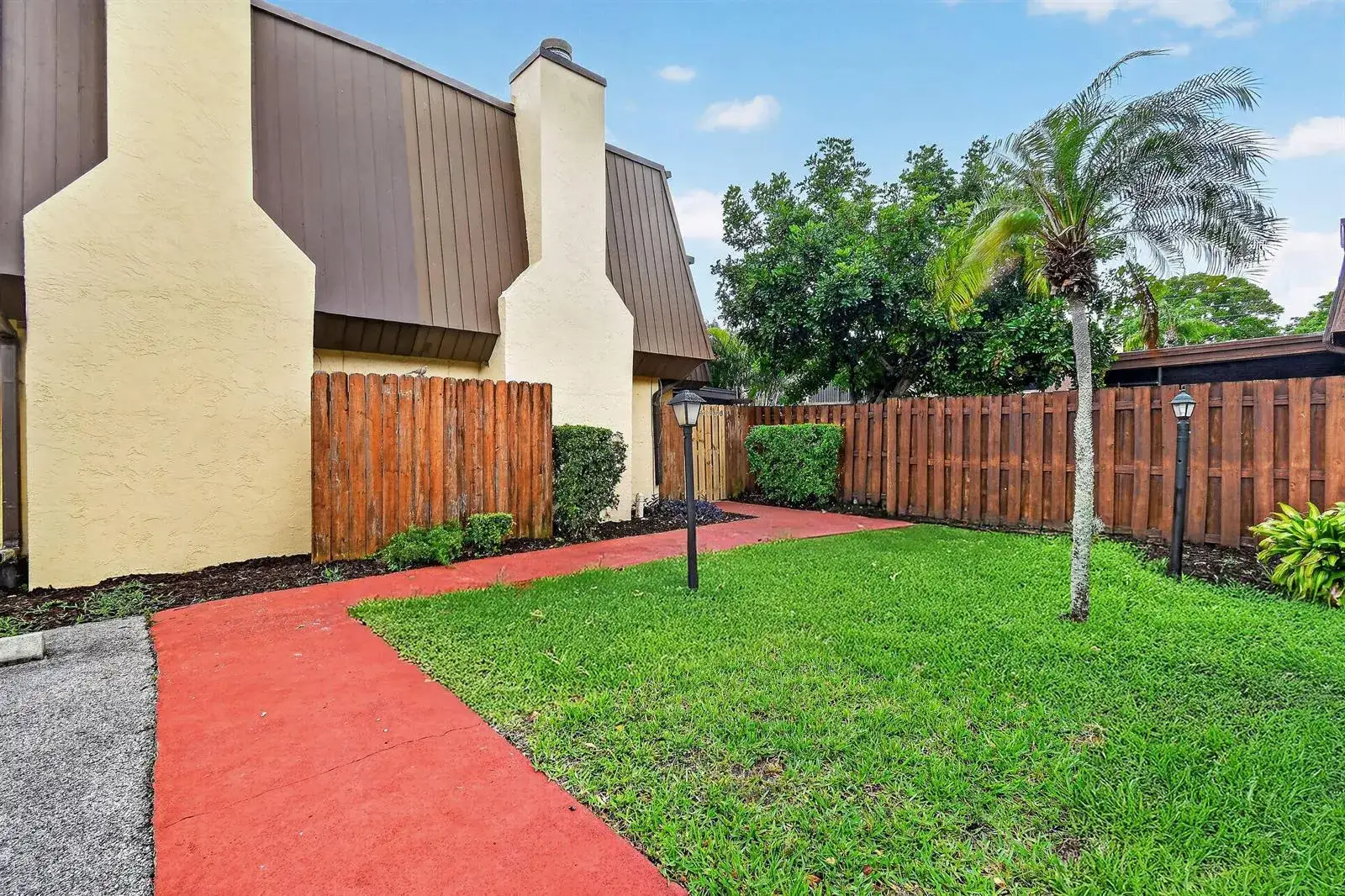 3502 Gardens E Drive # B, Palm Beach Gardens FL 33410