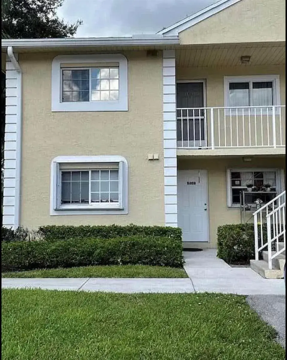 1605 Palm Beach Trace Drive, Royal Palm Beach FL 33411