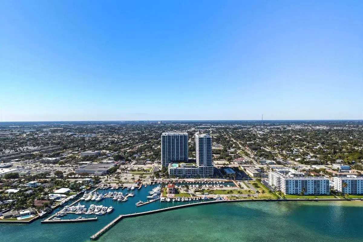 220 Lake Shore Drive # 2305, Lake Park FL 33403