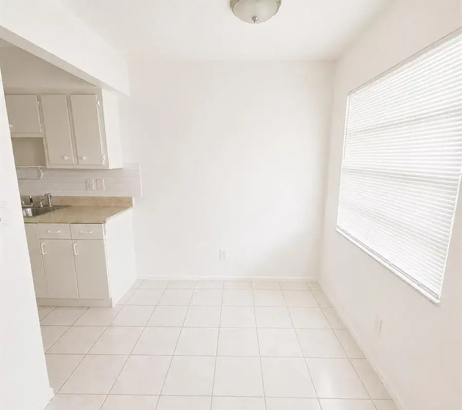 1401 NE 17th Court # 208, Fort Lauderdale FL 33305