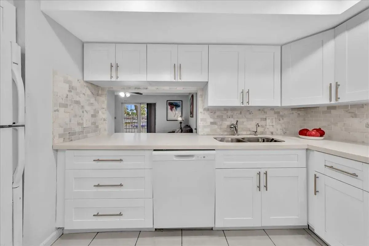 3909 N Ocean Boulevard # 113, Fort Lauderdale FL 33308