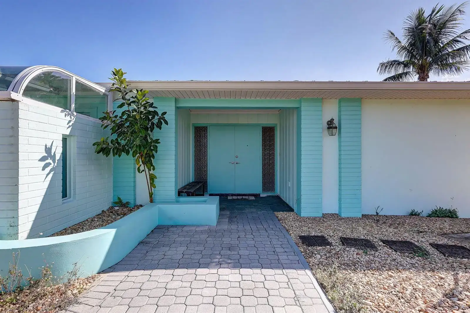 683 SE Harborview Drive, Port St. Lucie FL 34983 photo 3