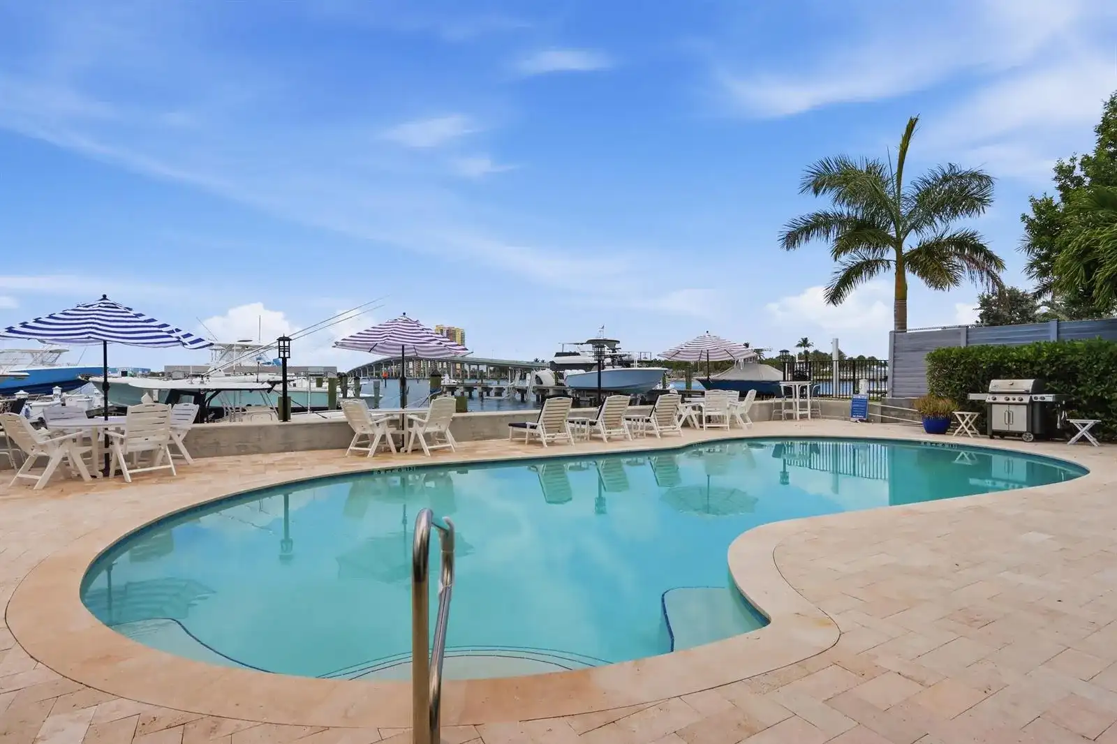 220 Lake Drive # 206, Palm Beach Shores FL 33404