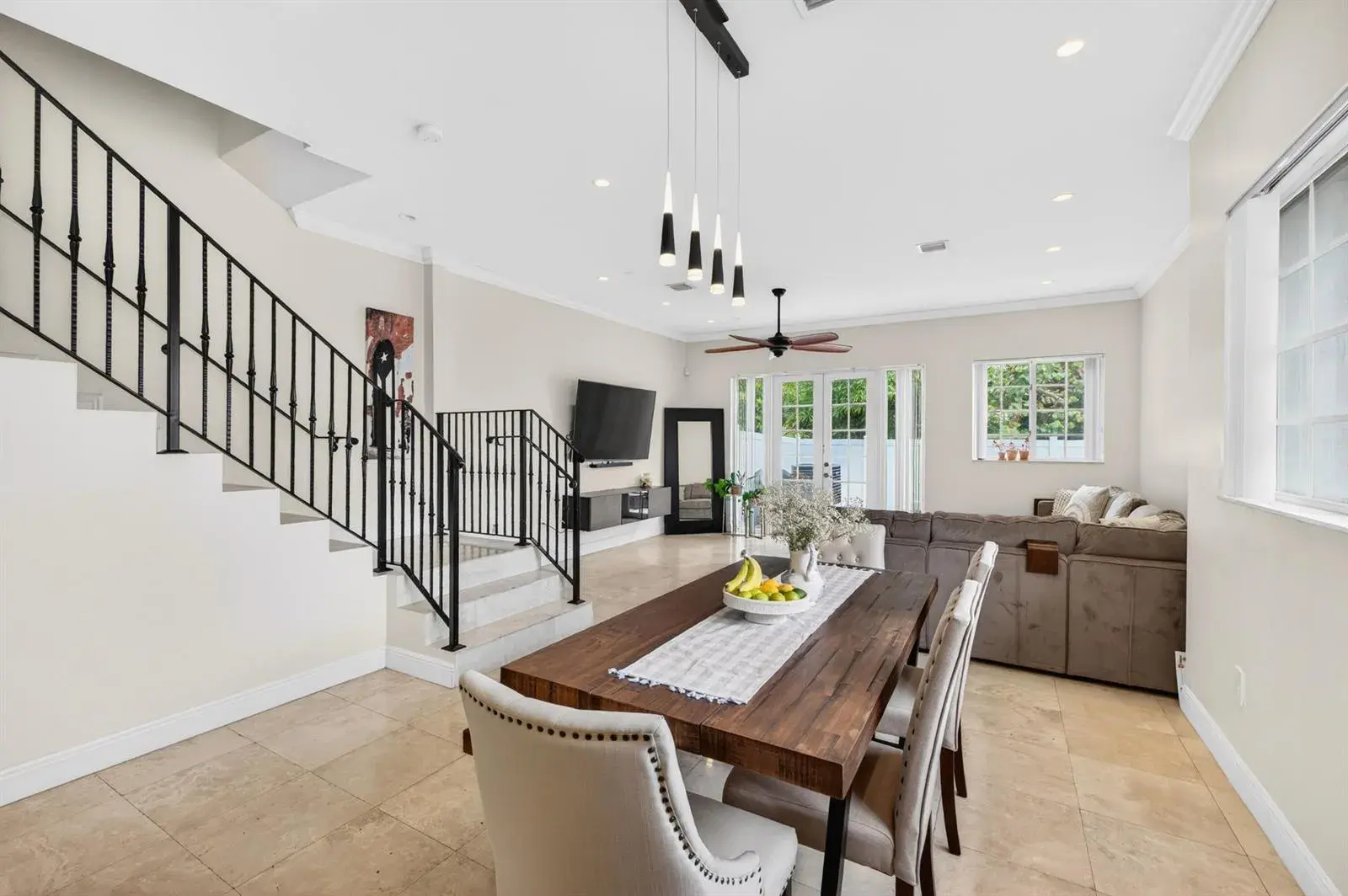 825 Sw 12th Street, Fort Lauderdale FL 33315