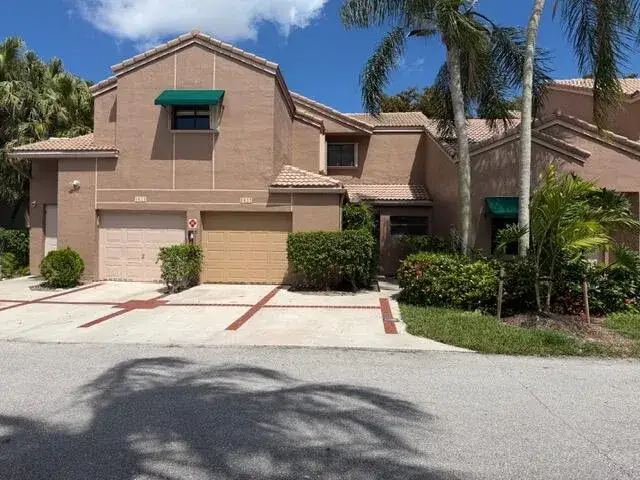 1622 Cypress Pointe Drive # 11, Coral Springs FL 33071