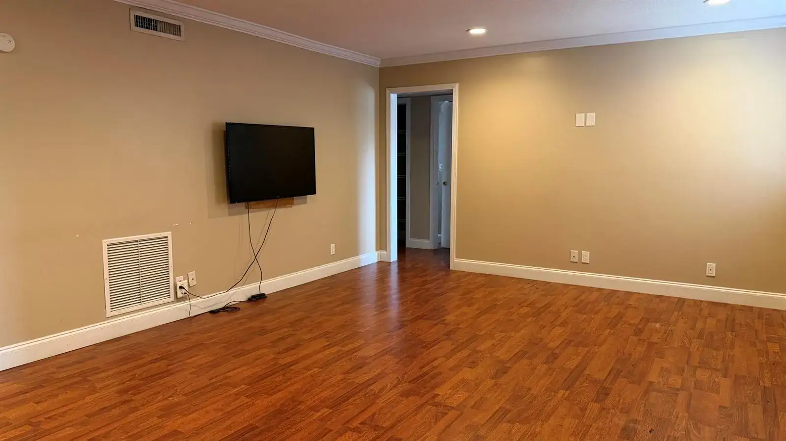 526 Shady Pine Way # D2, FL 33415 photo 3