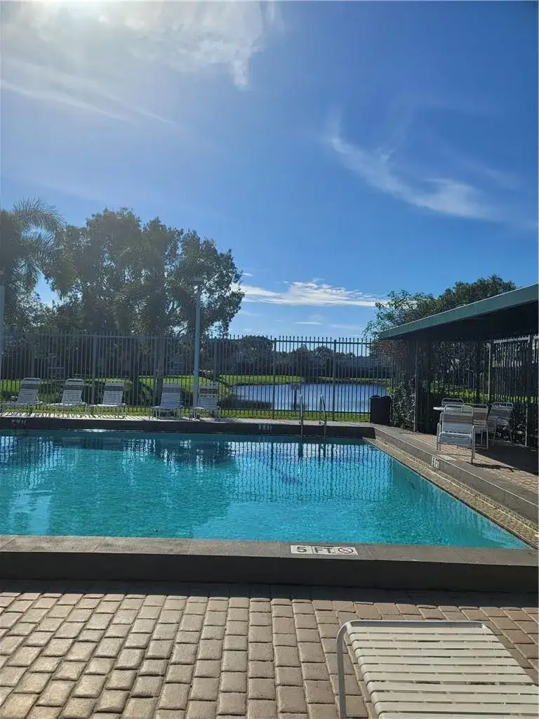 5200 Lake Loop Road, Cooper City FL 33330 photo 2
