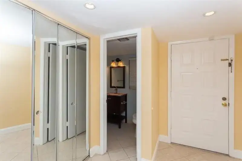 5200 Lake Loop Road, Cooper City FL 33330 photo 3