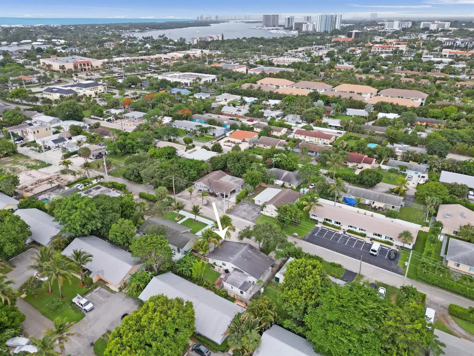 1947 Holman Drive, North Palm Beach FL 33408 photo 2