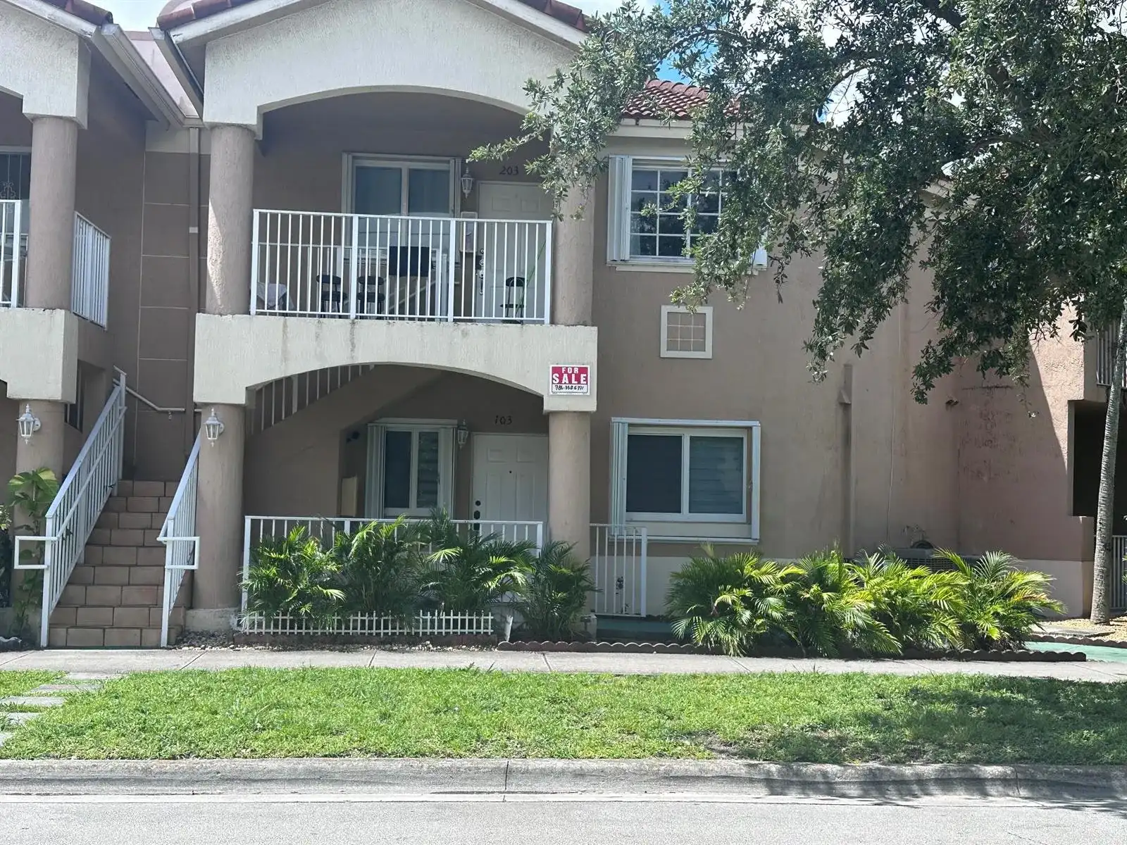 300 E 4th Street # 103, Hialeah FL 33010